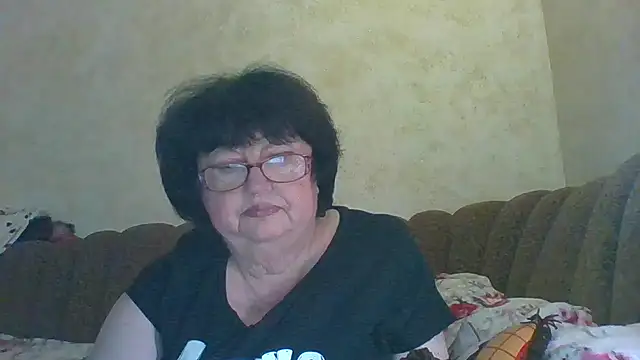 Snapshot of MilaSky5303 chatting on November 8, 2025, 11:14 am MilaSky5303 online show from November 8, 2025, 11:14 am