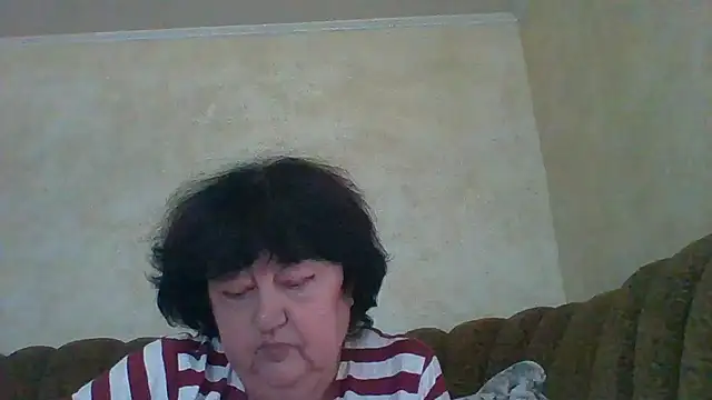 Snapshot of MilaSky5303 chatting on November 18, 2025, 10:29 am MilaSky5303 online show from November 18, 2025, 10:29 am