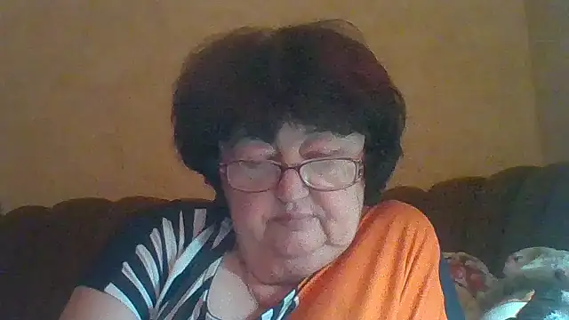 Snapshot of MilaSky5303 chatting on September 26, 2025, 9:21 pm MilaSky5303 online show from September 26, 2025, 9:21 pm