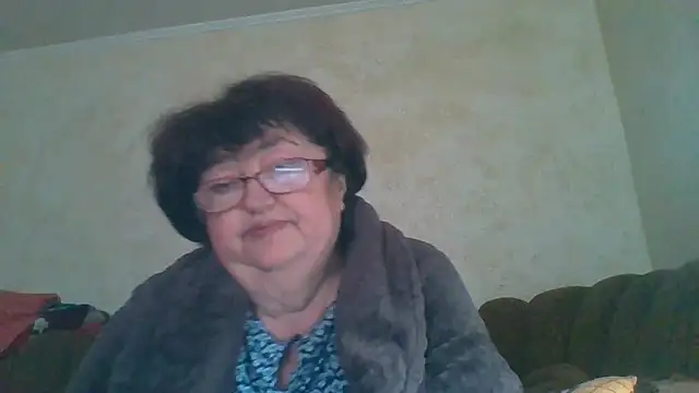 Snapshot of MilaSky5303 chatting on October 2, 2025, 9:23 am MilaSky5303 online show from October 2, 2025, 9:23 am