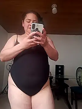 Snapshot of Miss_Adriana01 chatting on December 19, 2025, 5:26 pm Miss Adriana01 online show from December 19, 2025, 5:26 pm