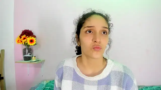 TeensNews18 online show from September 21, 2025, 12:21 pm