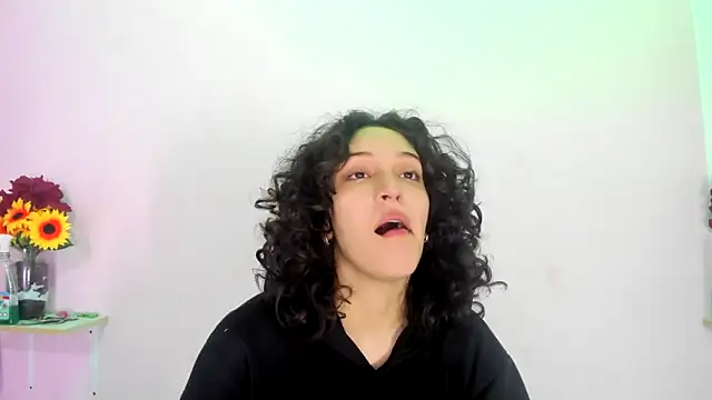 TeensNews18 online show from September 27, 2025, 7:09 pm