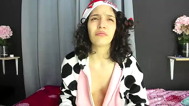 TeensNews18 online show from December 18, 2025, 11:36 am