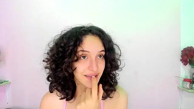 TeensNews18 online show from September 30, 2025, 11:33 pm