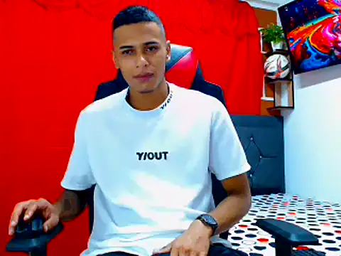 Snapshot of cristian_tayron1 chatting on July 9, 2026, 7:09 am cristian tayron1 online show from July 9, 2026, 7:09 am