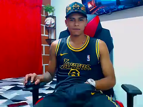 Snapshot of cristian_tayron1 chatting on July 5, 2026, 4:19 am cristian tayron1 online show from July 5, 2026, 4:19 am