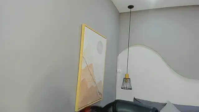 Snapshot of Julieth_brown_ chatting on November 18, 2025, 7:50 pm Julieth brown online show from November 18, 2025, 7:50 pm