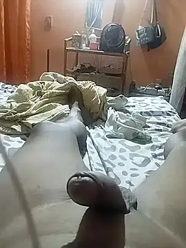 colombiano198720 online show from October 9, 2025, 12:00 am