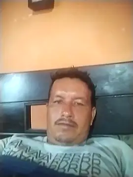 colombiano198720 online show from September 22, 2025, 12:00 pm