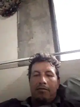 colombiano198720 online show from January 10, 2026, 10:38 pm