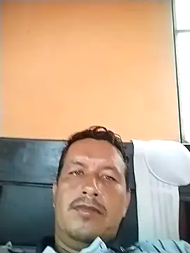 colombiano198720 online show from October 5, 2025, 11:45 am