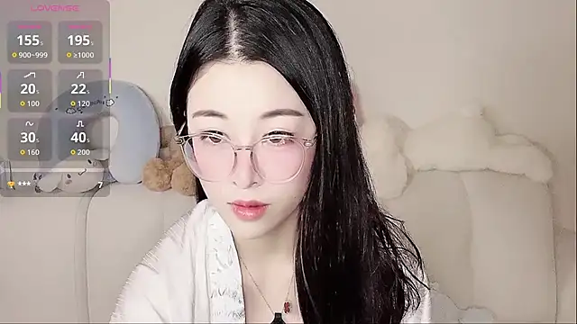 LuLu-Moon online show from November 8, 2025, 10:13 pm