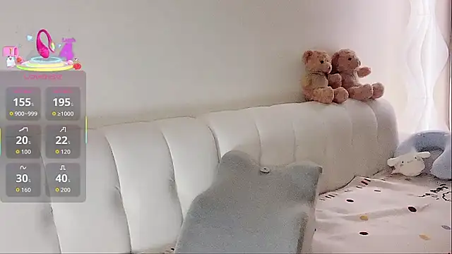 LuLu-Moon online show from September 28, 2025, 4:25 pm