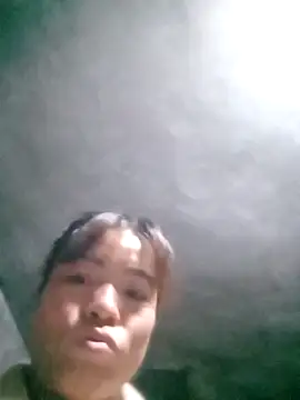 Maymay0033 online show from November 18, 2025, 11:37 pm