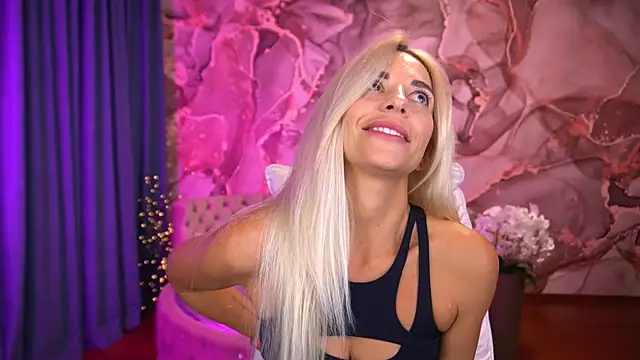 BellaRayyy online show from September 29, 2025, 7:52 pm