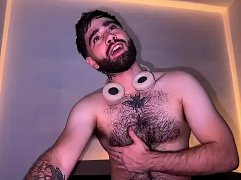 zack sullivan22 online show from October 2, 2025, 2:26 am