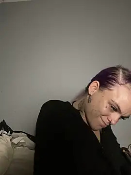 ittybittymeryssa online show from November 12, 2025, 9:02 am