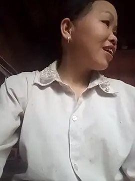  YooY  online show from October 4, 2025, 9:55 am