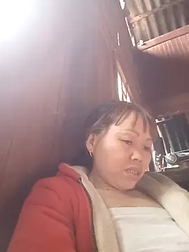  YooY  online show from December 3, 2025, 3:07 am