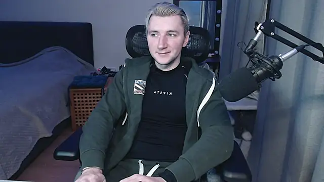 Elvin Vaenight online show from November 30, 2025, 11:49 pm