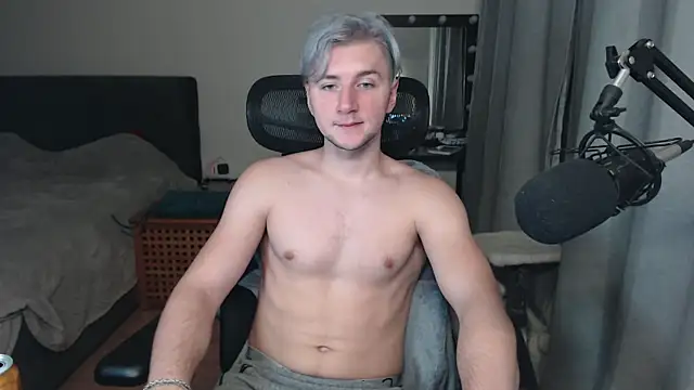 Elvin Vaenight online show from November 7, 2025, 11:41 pm