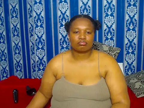 JUICEYLIPS333 online show from November 22, 2025, 4:44 am