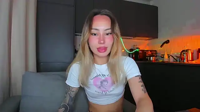 baobei03 online show from September 20, 2025, 9:14 am