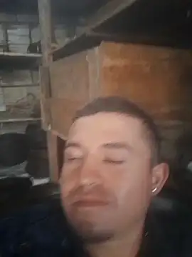 Loquendo2201 online show from September 18, 2025, 4:21 pm