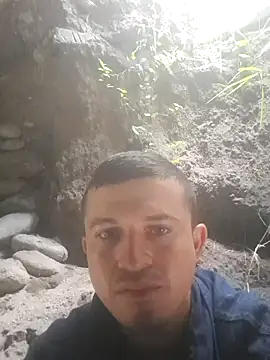 Loquendo2201 online show from September 24, 2025, 8:37 pm