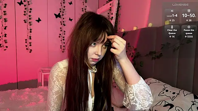 RileyVice online show from November 9, 2025, 9:46 am