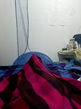 Snapshot of SHIFT1234 chatting on October 18, 2025, 5:15 pm SHIFT1234 online show from October 18, 2025, 5:15 pm