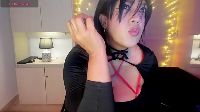 Snapshot of VickyRuiz_ chatting on April 18, 2026, 7:58 pm VickyRuiz online show from April 18, 2026, 7:58 pm