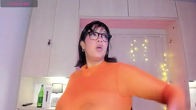 VickyRuiz  online show from March 21, 2026, 7:29 pm