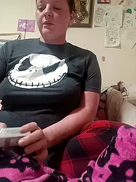 Snapshot of Butterflyann9090 chatting on November 24, 2025, 9:26 pm Butterflyann9090 online show from November 24, 2025, 9:26 pm