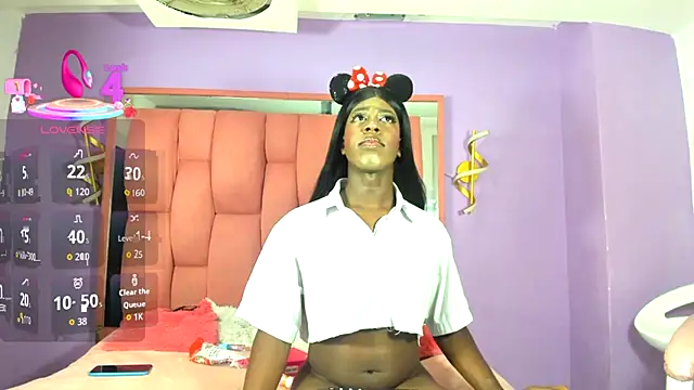 VICTORIAOBEY online show from October 21, 2025, 3:50 am