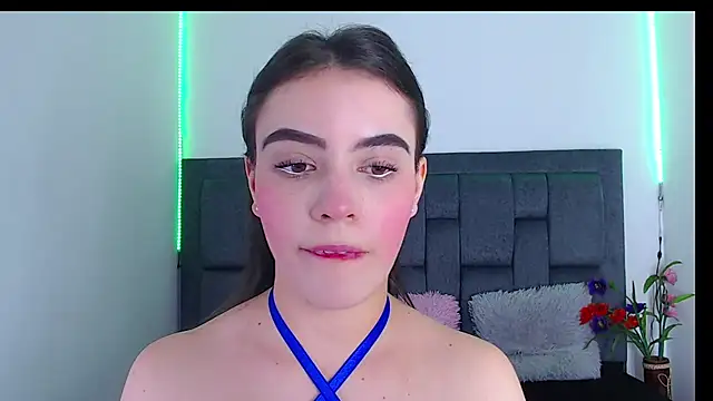 melodydoll online show from October 7, 2025, 2:07 pm