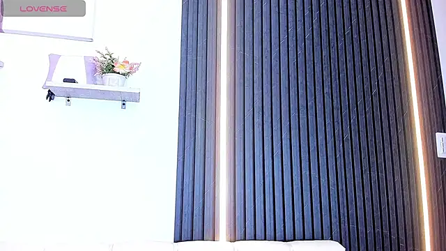 Gabrielaa Miller  online show from October 9, 2025, 7:58 pm