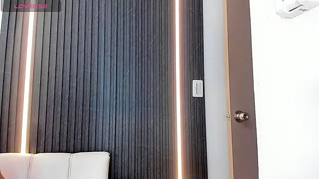 Gabrielaa Miller  online show from October 2, 2025, 8:12 pm