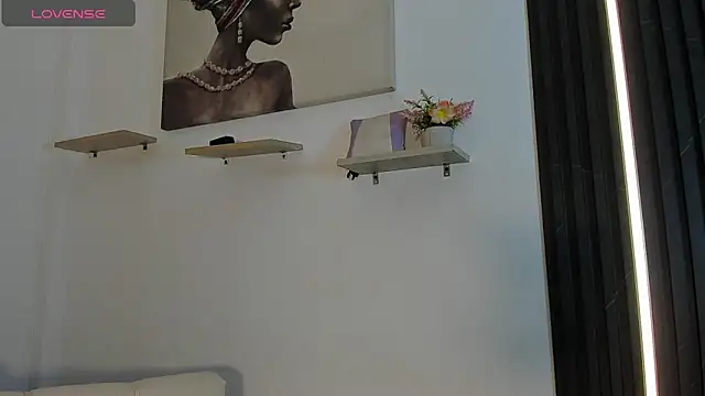 Gabrielaa Miller  online show from September 27, 2025, 7:31 pm