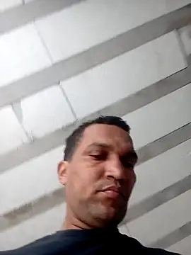 Snapshot of Snoopreto42 chatting on March 20, 2026, 11:22 am Snoopreto42 online show from March 20, 2026, 11:22 am