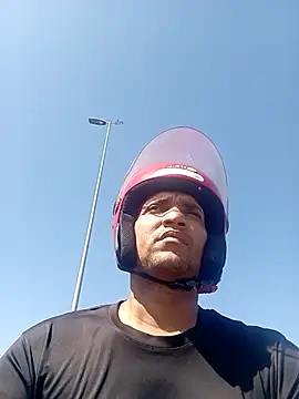 Snapshot of Snoopreto42 chatting on March 22, 2026, 1:01 pm Snoopreto42 online show from March 22, 2026, 1:01 pm