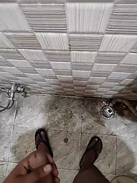 vers negi9 online show from October 17, 2025, 3:43 am