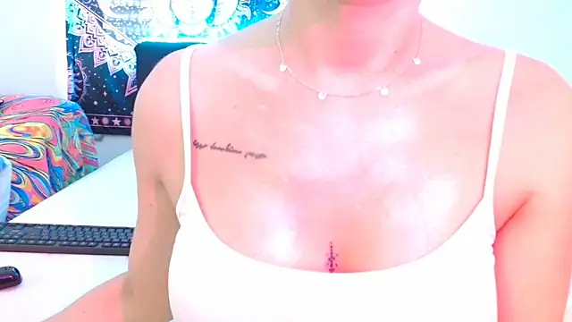 lilithxy online show from October 17, 2025, 5:37 pm