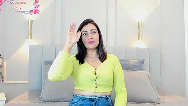 victoria bourne online show from October 25, 2025, 7:14 pm