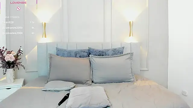 victoria bourne online show from December 22, 2025, 7:14 pm