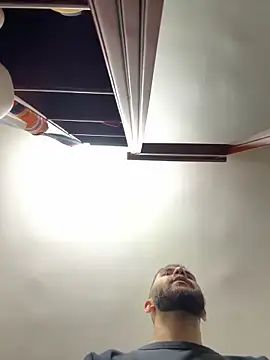 Snapshot of Diicaprio69 chatting on October 6, 2025, 8:42 pm Diicaprio69 online show from October 6, 2025, 8:42 pm