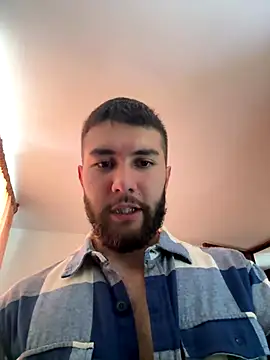 Snapshot of Diicaprio69 chatting on October 14, 2025, 9:15 pm Diicaprio69 online show from October 14, 2025, 9:15 pm