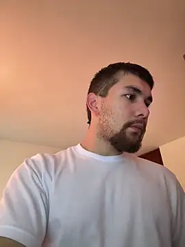 Snapshot of Diicaprio69 chatting on November 12, 2025, 11:36 am Diicaprio69 online show from November 12, 2025, 11:36 am