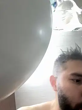 Snapshot of Diicaprio69 chatting on October 18, 2025, 8:11 pm Diicaprio69 online show from October 18, 2025, 8:11 pm